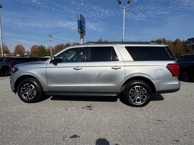 Used 2024 Ford Expedition Max XLT image 6