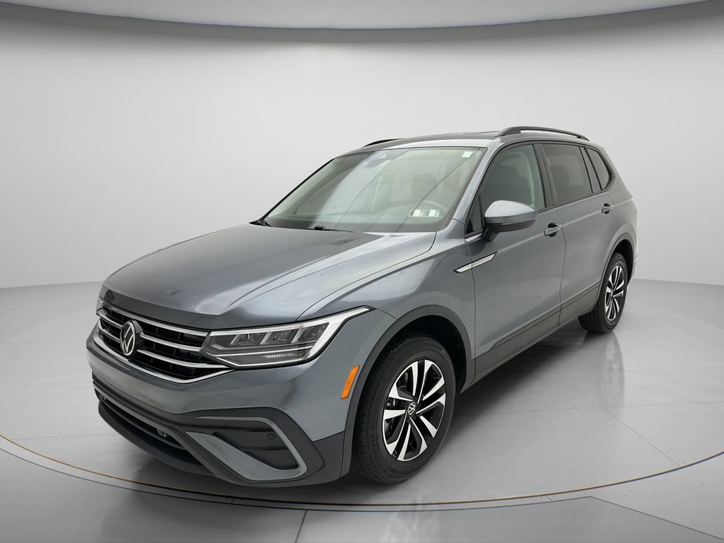 Used 2023 Volkswagen Tiguan S w/ Driver Assistance Package AWD/4WD image 3