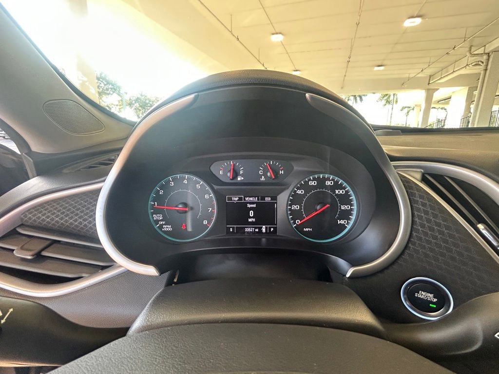 Used 2025 Chevrolet Malibu LT image 40