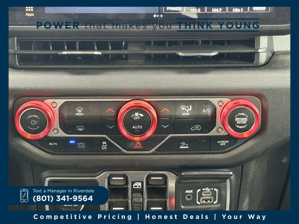 Used 2024 Jeep Wrangler Unlimited w/ LED Headlamp & Fog Lamp Group image 19