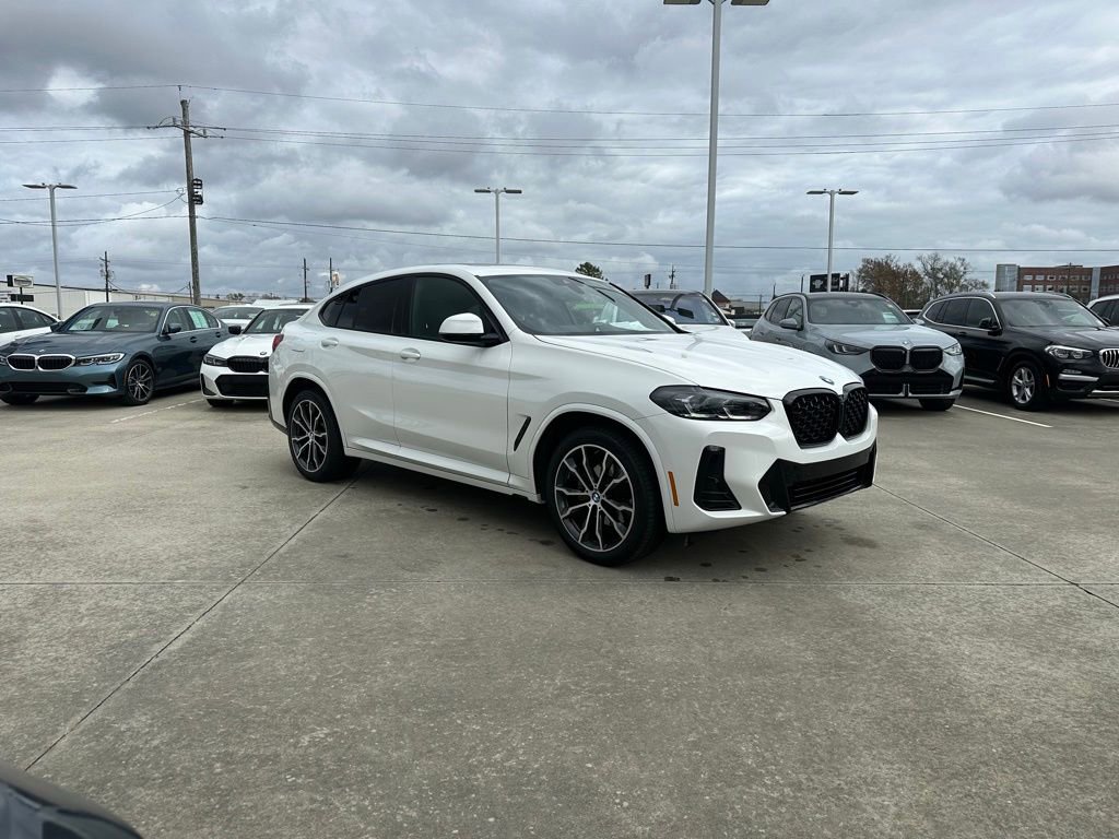 Certified 2025 BMW X4 xDrive30i w/ M Sport Package image 5