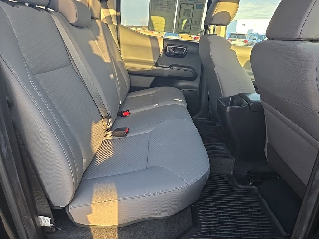 Used 2022 Toyota Tacoma SR image 26