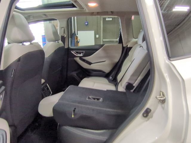 Used 2020 Subaru Forester Premium AWD/4WD image 19