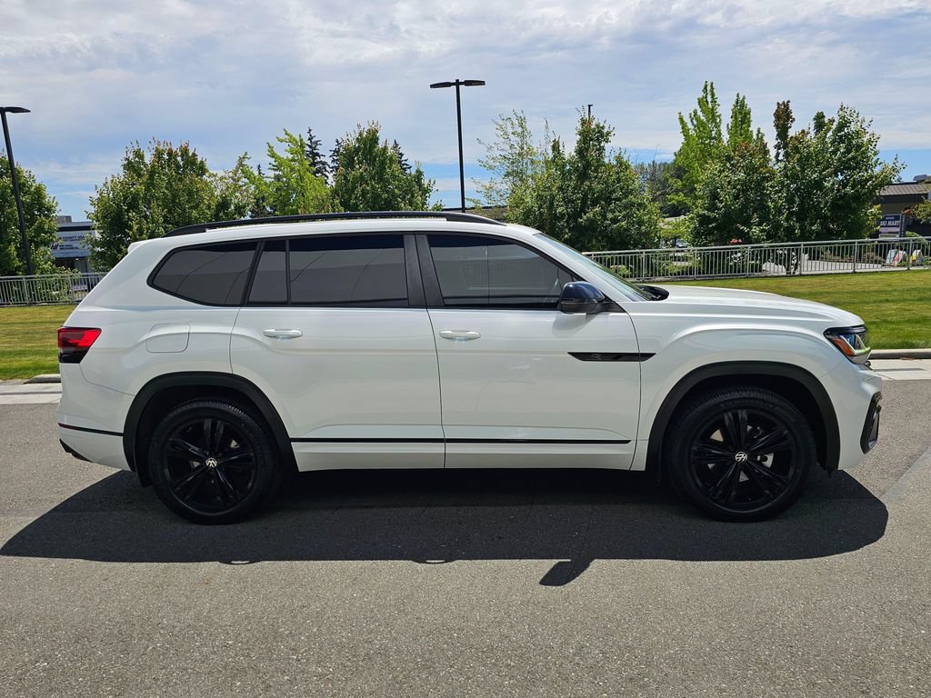 Used 2023 Volkswagen Atlas SEL R-Line AWD/4WD image 6