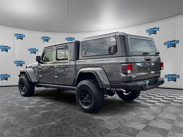 New 2025 Jeep Gladiator Sport image 3