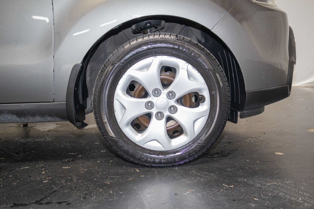 Used 2014 Kia Soul FWD image 7