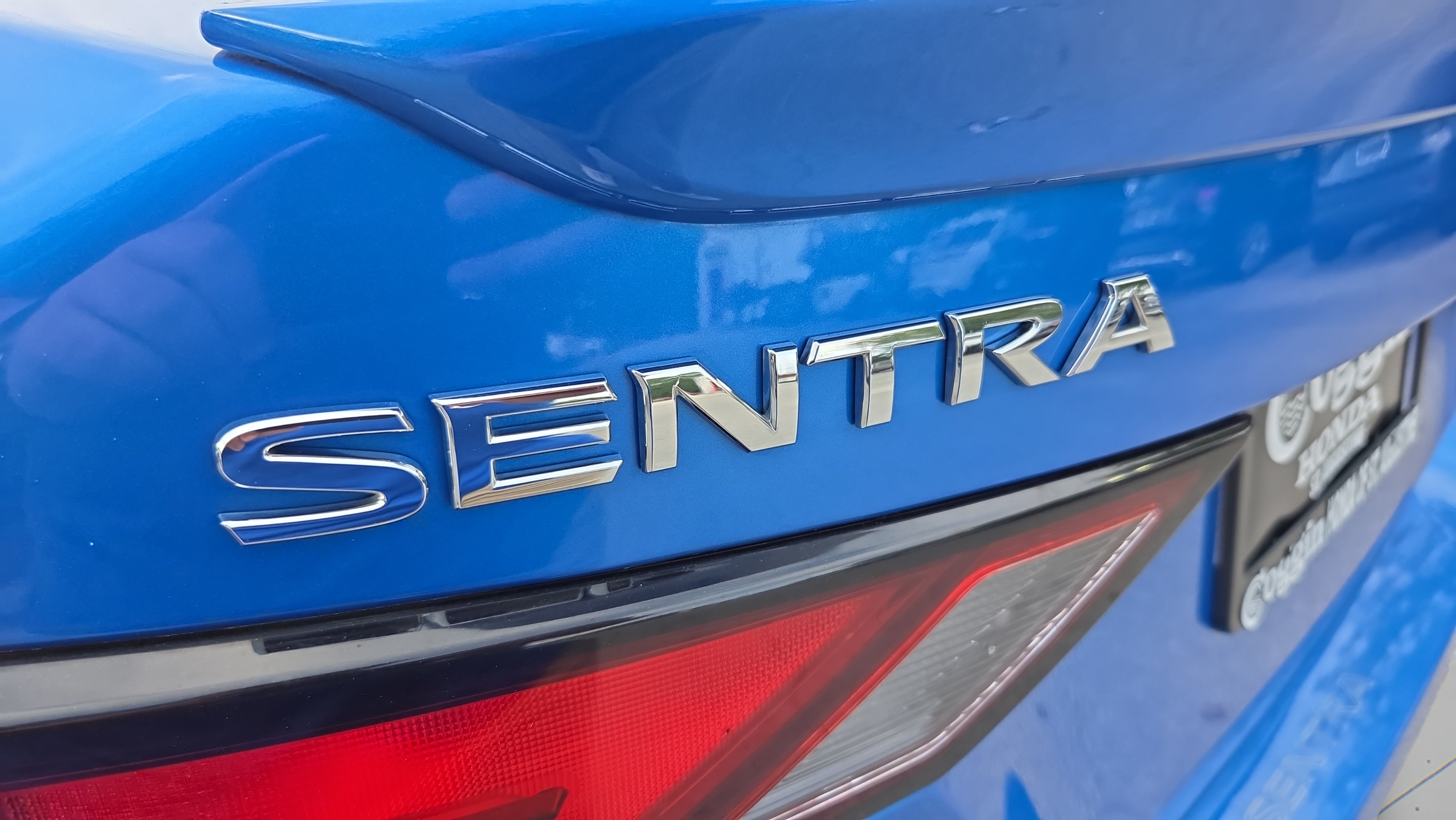Used 2022 Nissan Sentra SR w/ Lighting Package FWD image 31