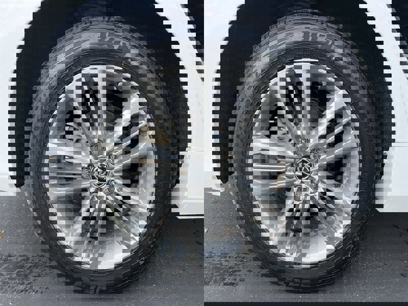 Used 2017 Toyota Camry SE image 17