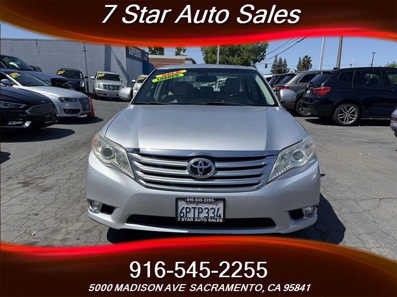 Used 2011 Toyota Avalon Limited FWD image 2