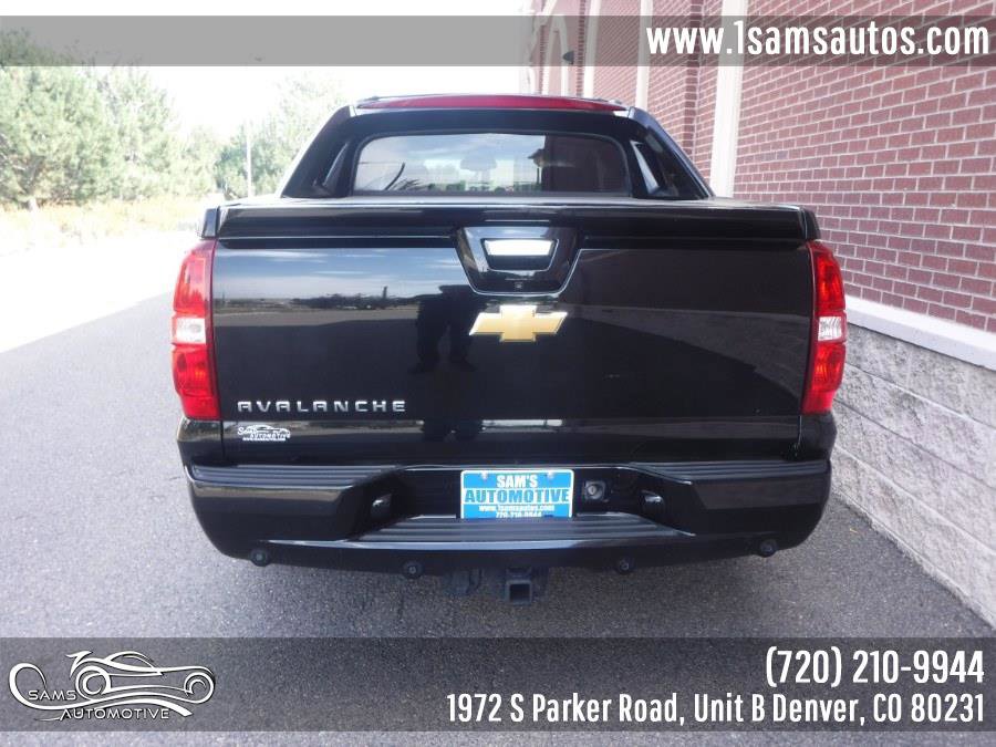 Used 2013 Chevrolet Avalanche LTZ image 22