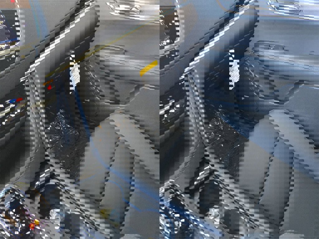 New 2025 Cadillac XT6 Luxury image 23