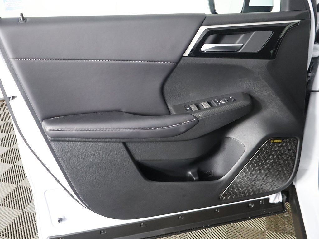 New 2026 Mitsubishi Outlander SE image 28