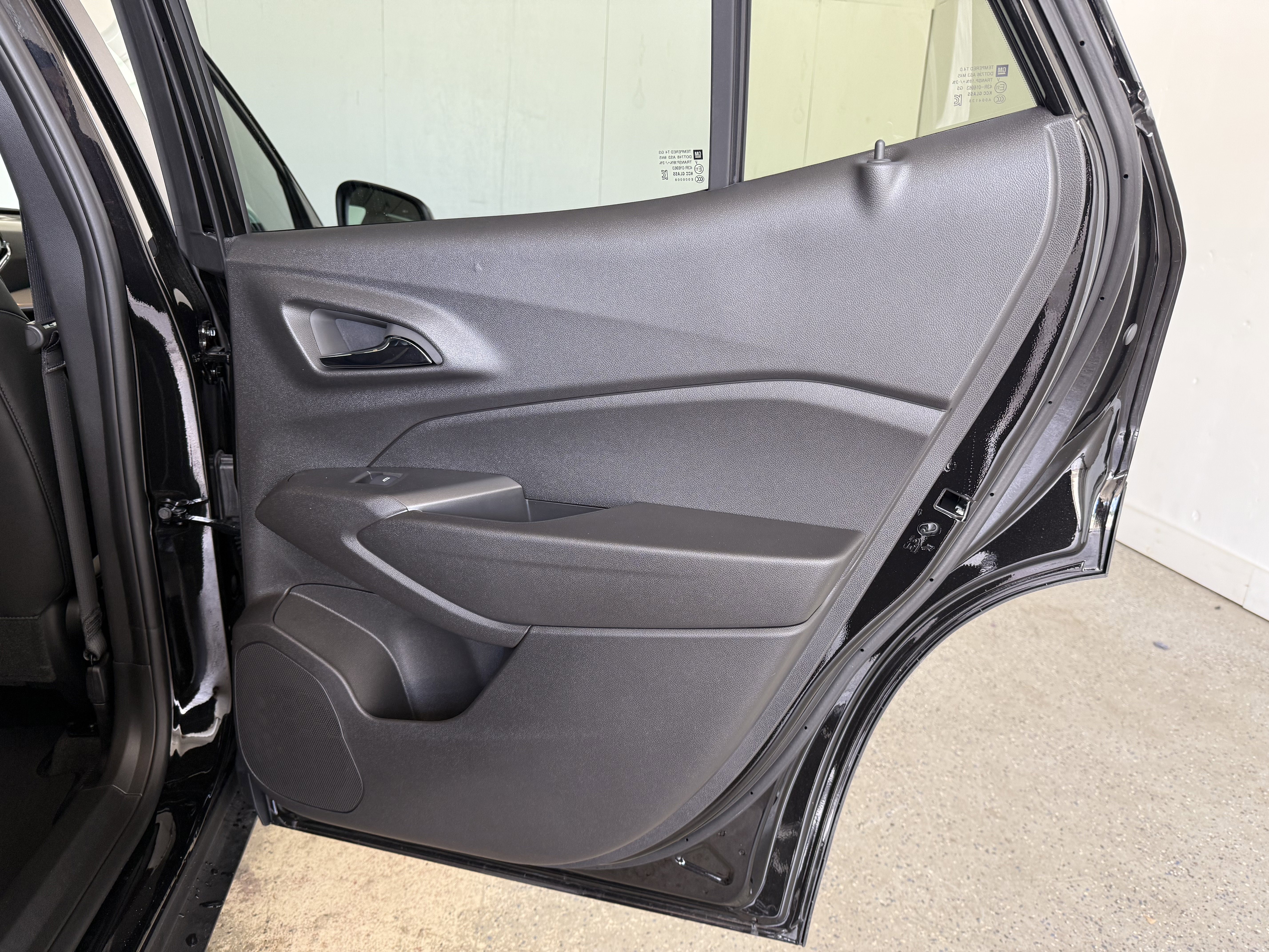 New 2025 Chevrolet Trax LT w/ Driver Confidence Package image 34