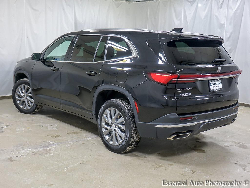 Certified 2025 Buick Enclave Preferred image 8