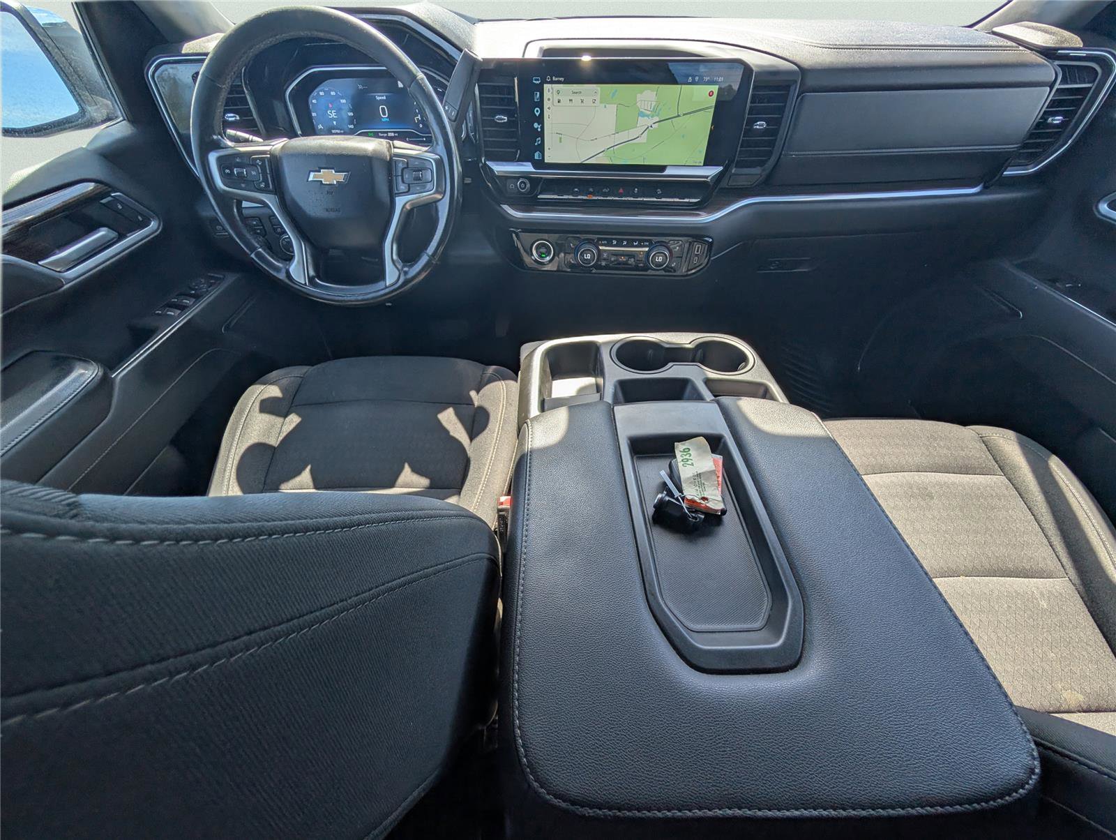 Used 2022 Chevrolet Silverado 1500 LT w/ Z71 Off-Road Package image 32