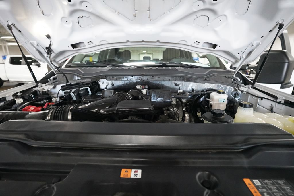 Used 2021 Ford F250 XL w/ Power Equipment Group RWD image 3