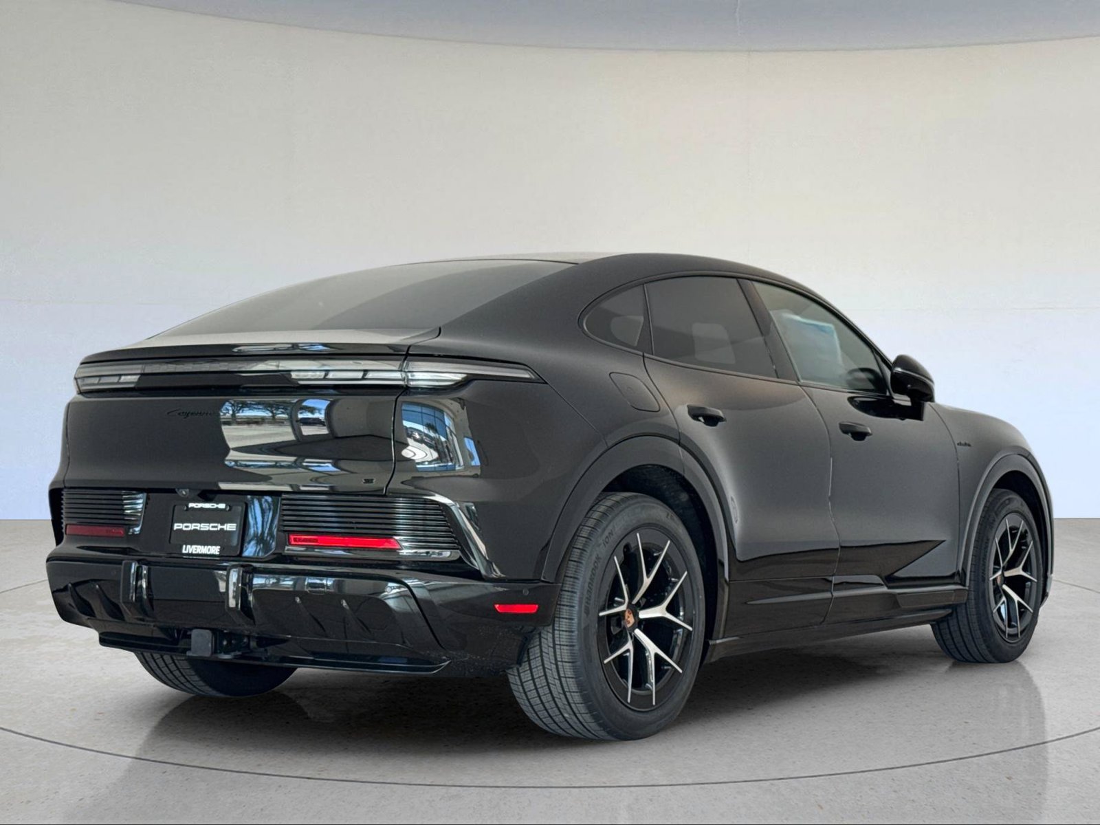 New 2026 Porsche Cayenne S AWD/4WD image 8
