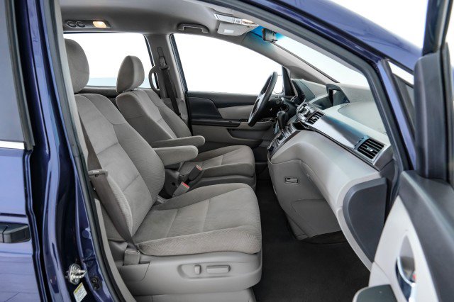 Used 2015 Honda Odyssey LX image 28