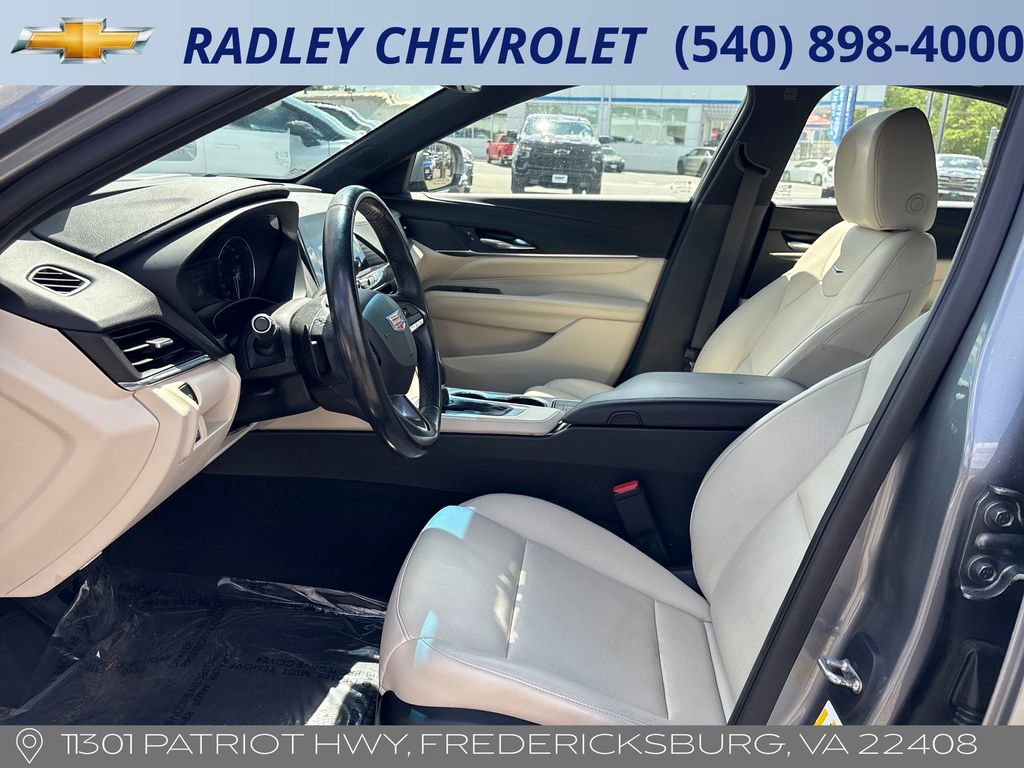 Certified 2021 Cadillac CT4 Premium Luxury image 3