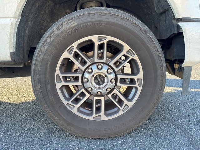 Used 2024 Ford F250 Limited w/ FX4 Off-Road Package image 4