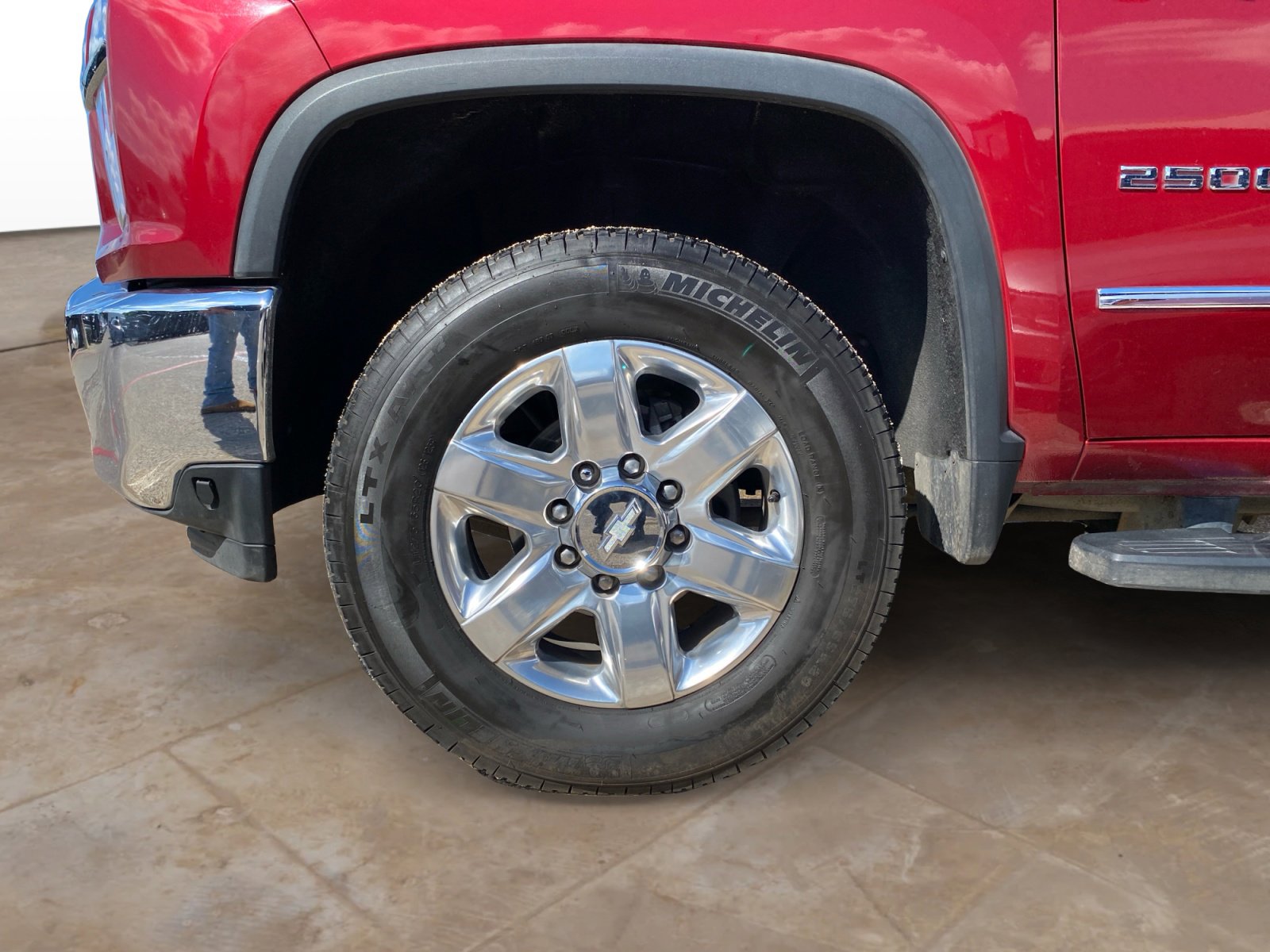 Used 2020 Chevrolet Silverado 2500 LTZ w/ LTZ Premium Package image 31