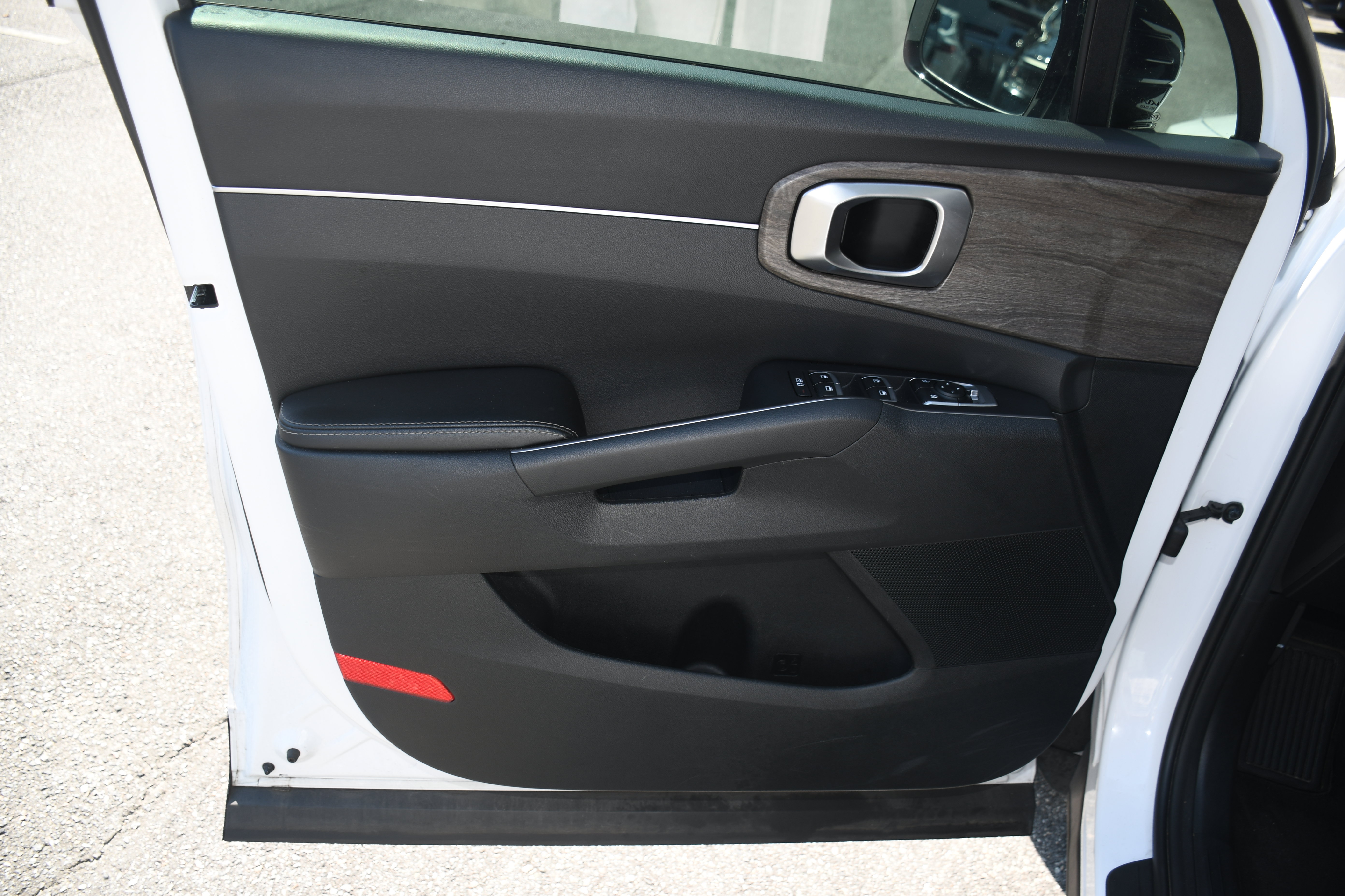 Used 2022 Kia Sorento EX FWD image 9