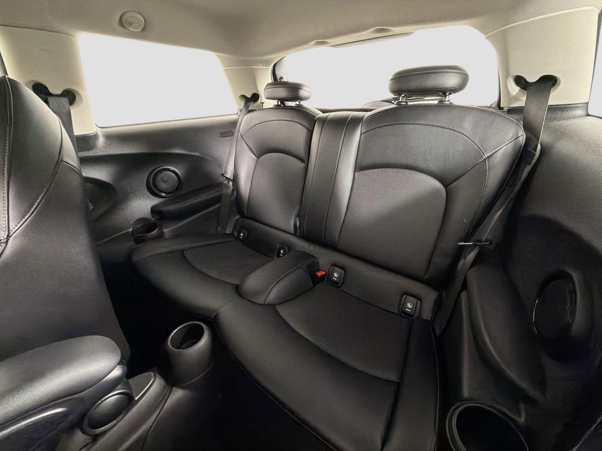 Used 2017 MINI Cooper S image 25