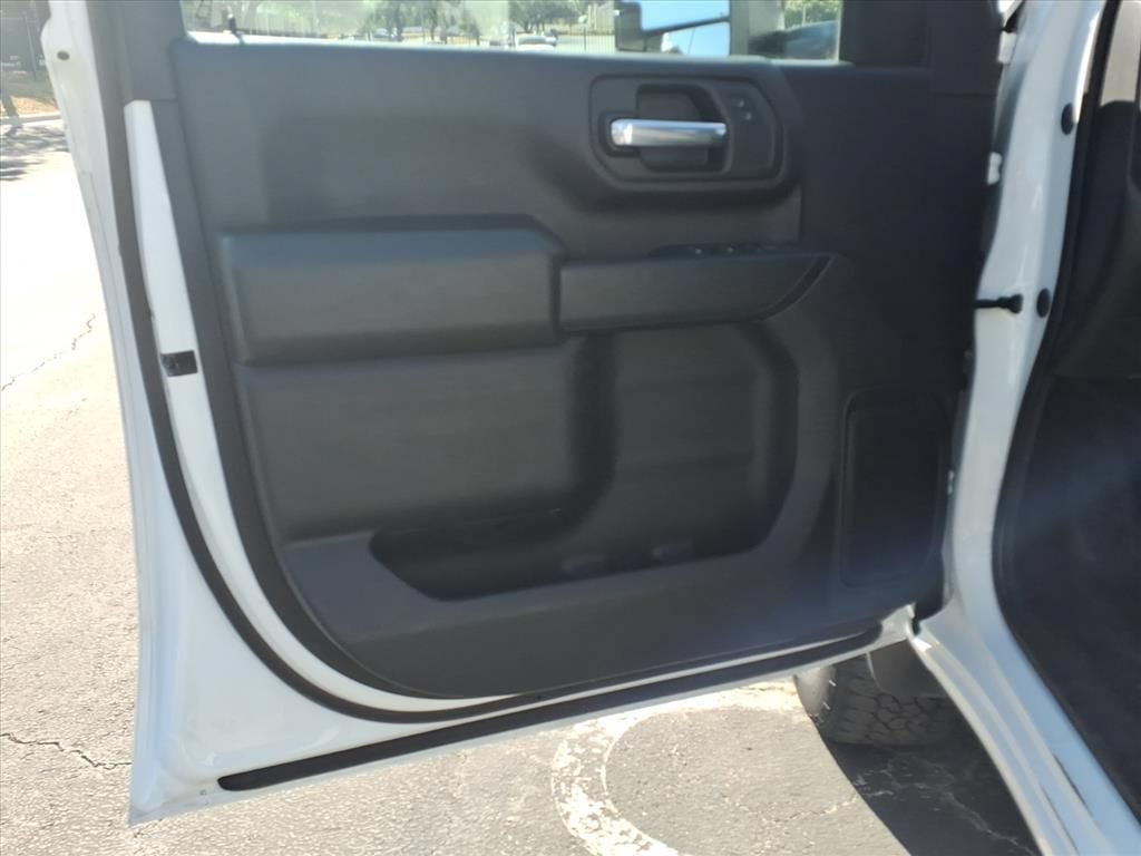 Used 2024 Chevrolet Silverado 2500 Custom w/ Custom Value Package AWD/4WD image 18