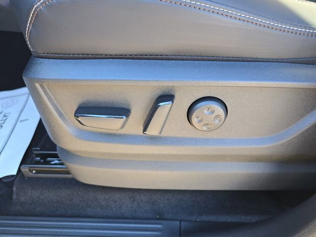 New 2026 Nissan Armada Platinum image 14