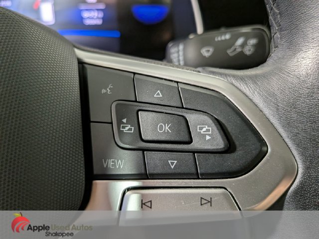Used 2024 Volkswagen Jetta SE FWD image 25