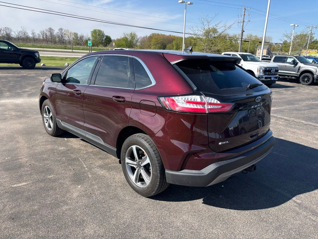 Used 2024 Ford Edge SEL w/ Convenience Package AWD/4WD image 4