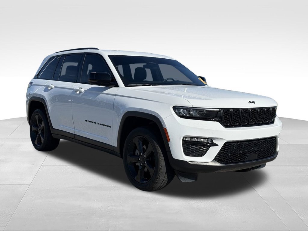 Used 2025 Jeep Grand Cherokee Limited w/ Black Appearance Package RWD image 29