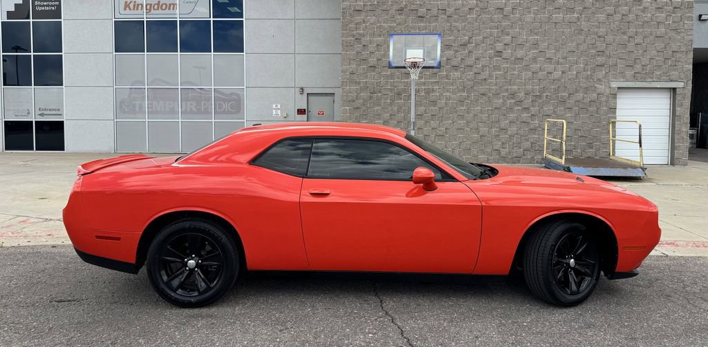 Used 2021 Dodge Challenger SXT RWD image 5
