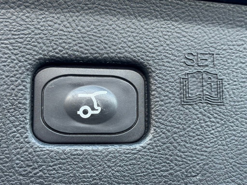 Used 2019 Ford Edge SEL w/ Equipment Group 201A image 32