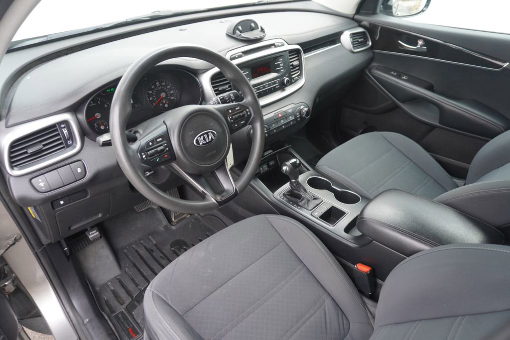 Used 2016 Kia Sorento L image 12