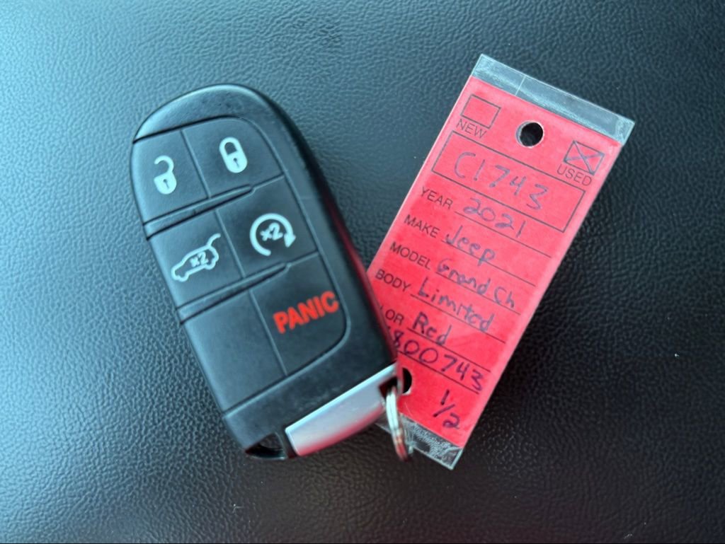 Used 2021 Jeep Grand Cherokee Limited AWD/4WD image 38