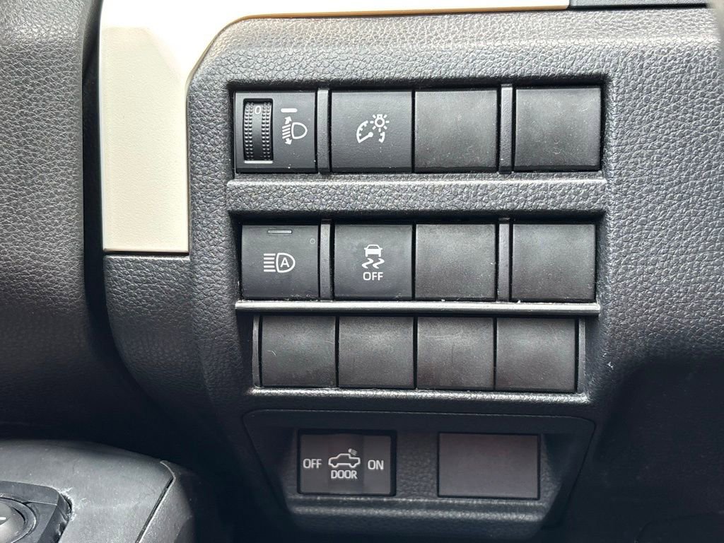 Used 2024 Toyota Tacoma TRD Off-Road AWD/4WD image 13