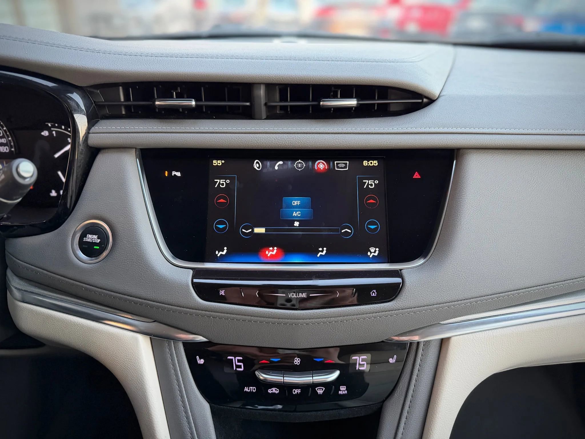 Used 2019 Cadillac XT5 Luxury w/ LPO, Radiant Package image 15