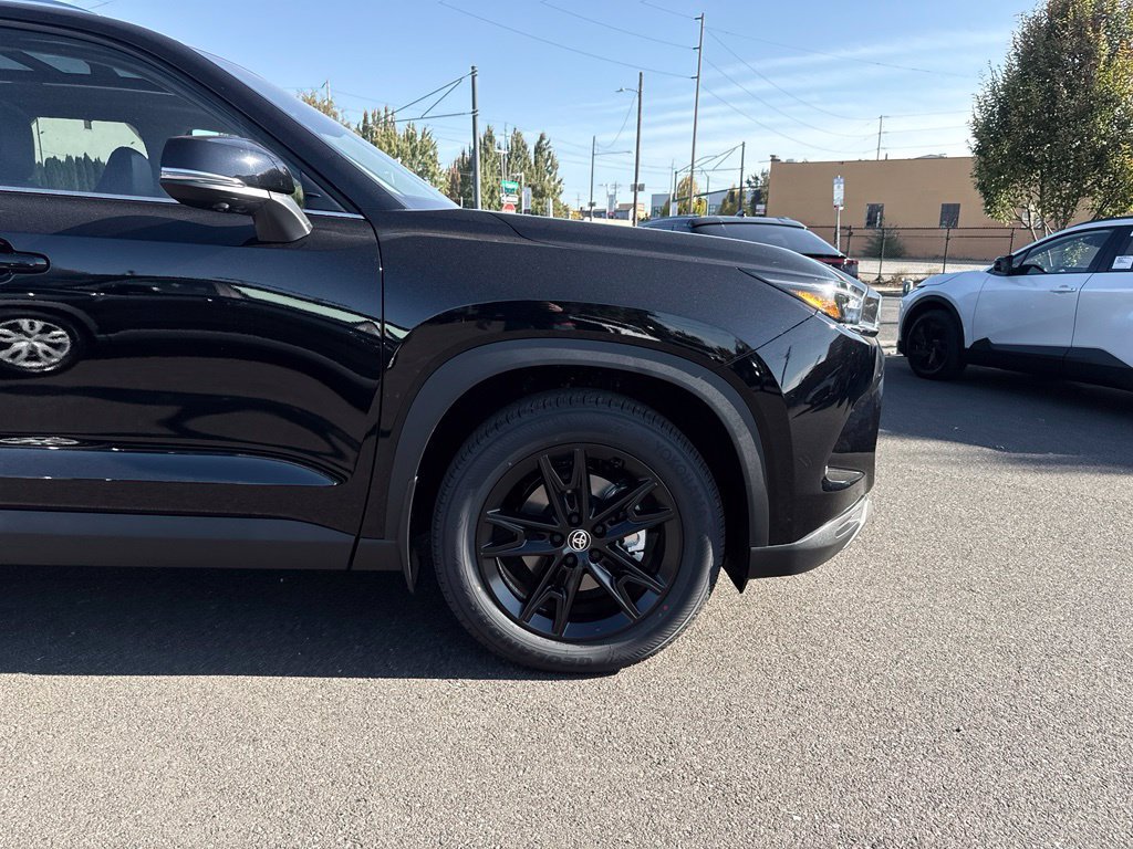 New 2026 Toyota Grand Highlander AWD image 13