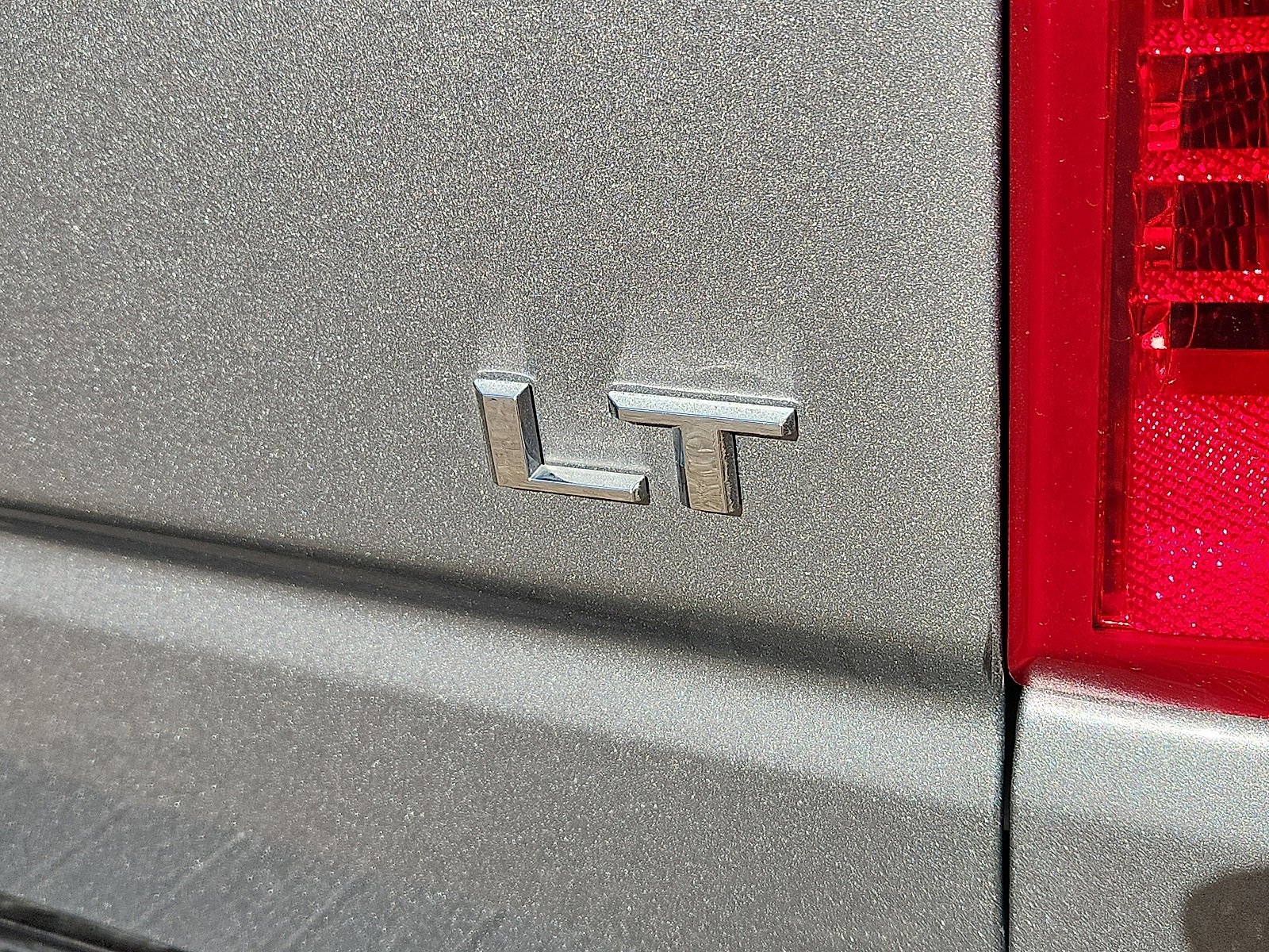 Used 2025 Chevrolet Silverado 1500 LT image 9