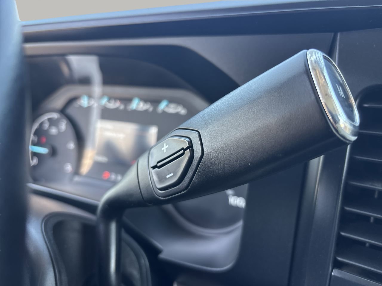 Used 2024 Ford F250 XLT w/ FX4 Off-Road Package image 23