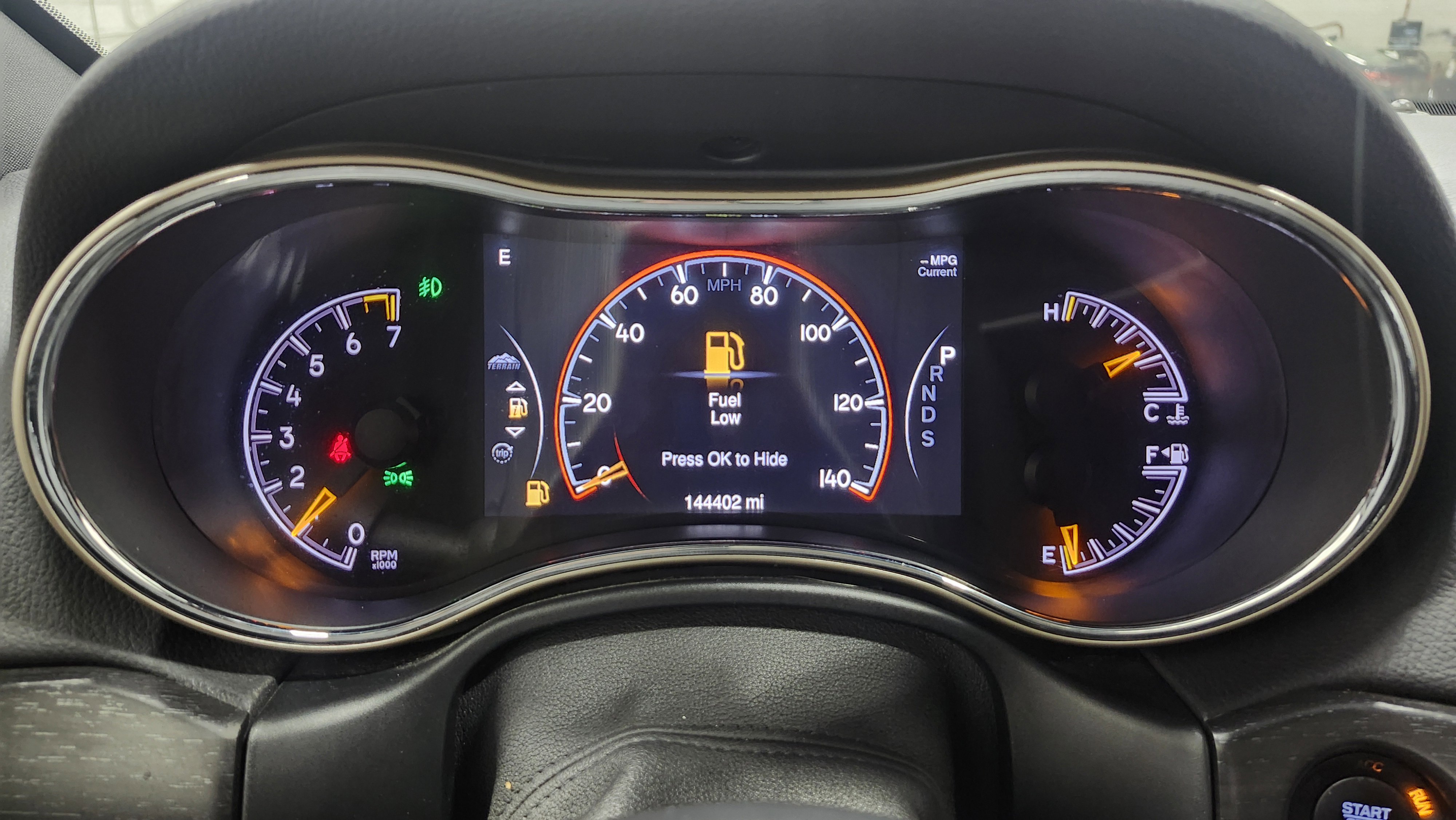 Used 2015 Jeep Grand Cherokee Limited w/ Luxury Group II image 31