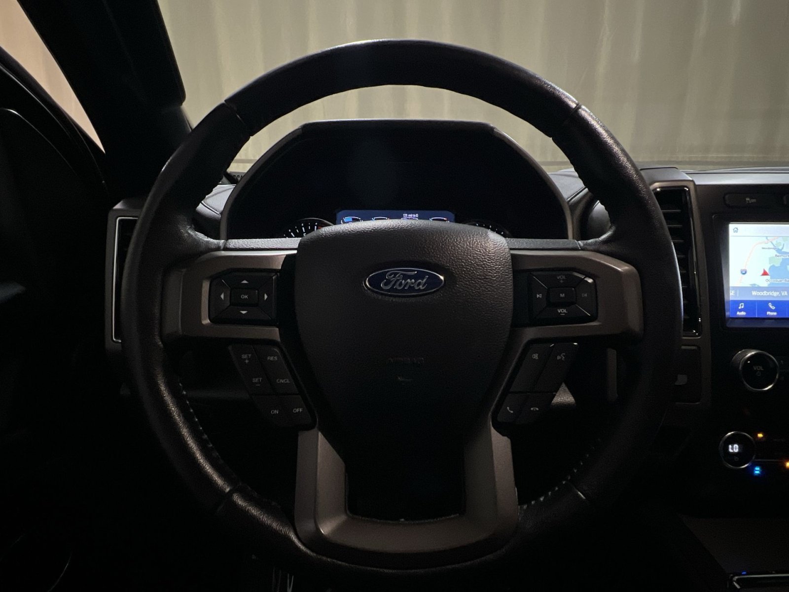 Used 2020 Ford Expedition Max XLT w/ Equipment Group 202A RWD image 23
