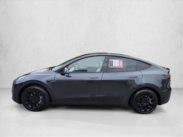 Used 2024 Tesla Model Y Long Range AWD/4WD image 9
