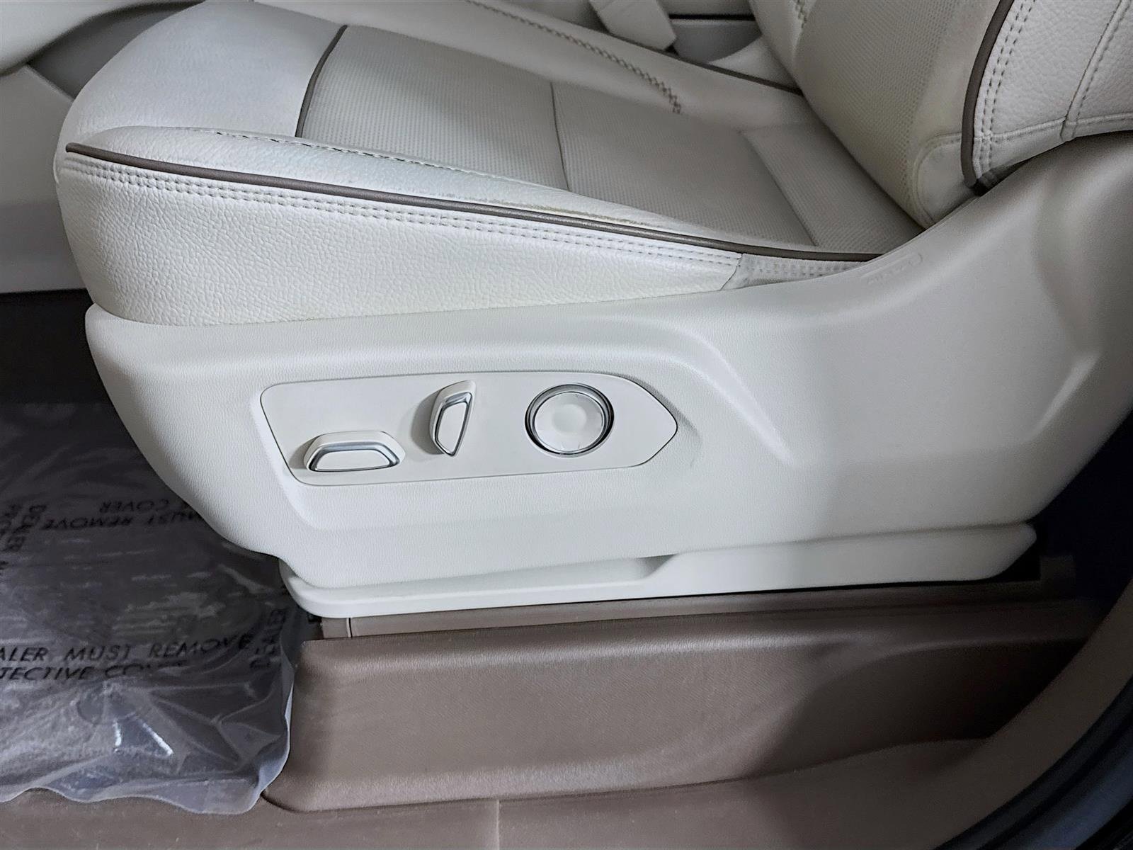 Certified 2021 GMC Yukon Denali w/ Denali Ultimate Package image 22