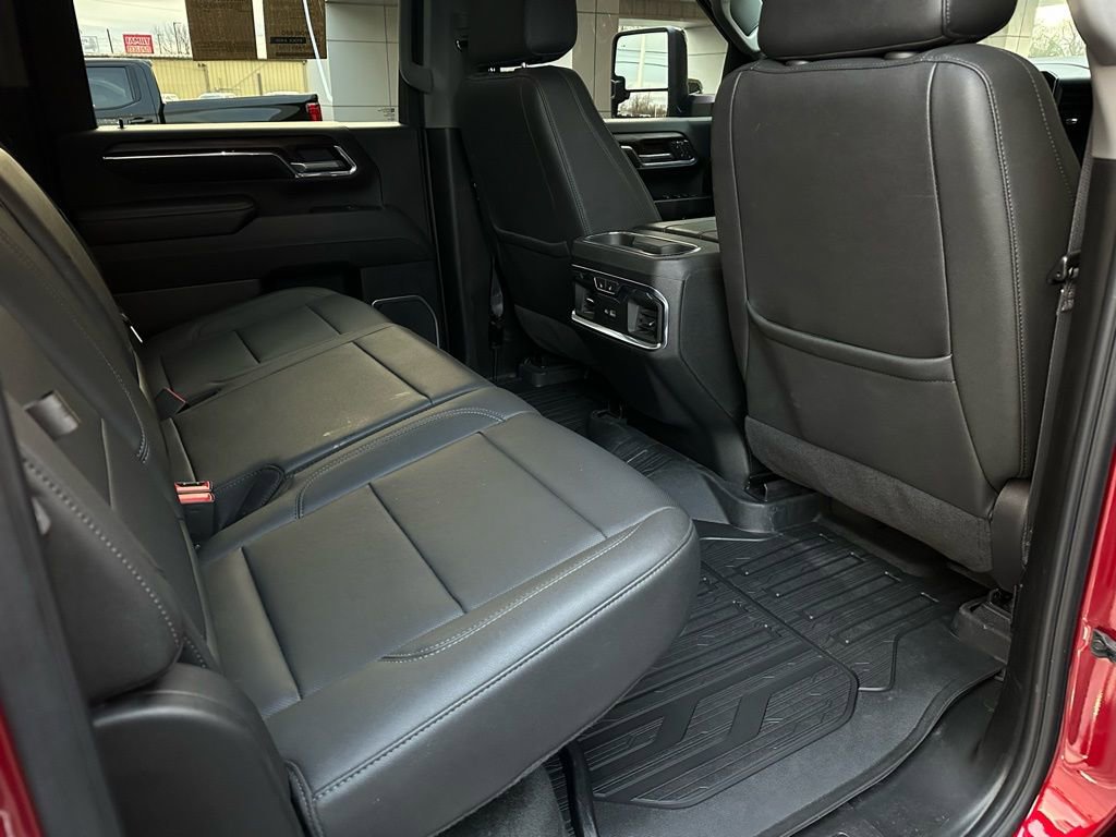 Used 2024 GMC Sierra 2500 SLT w/ SLT Premium Package image 18