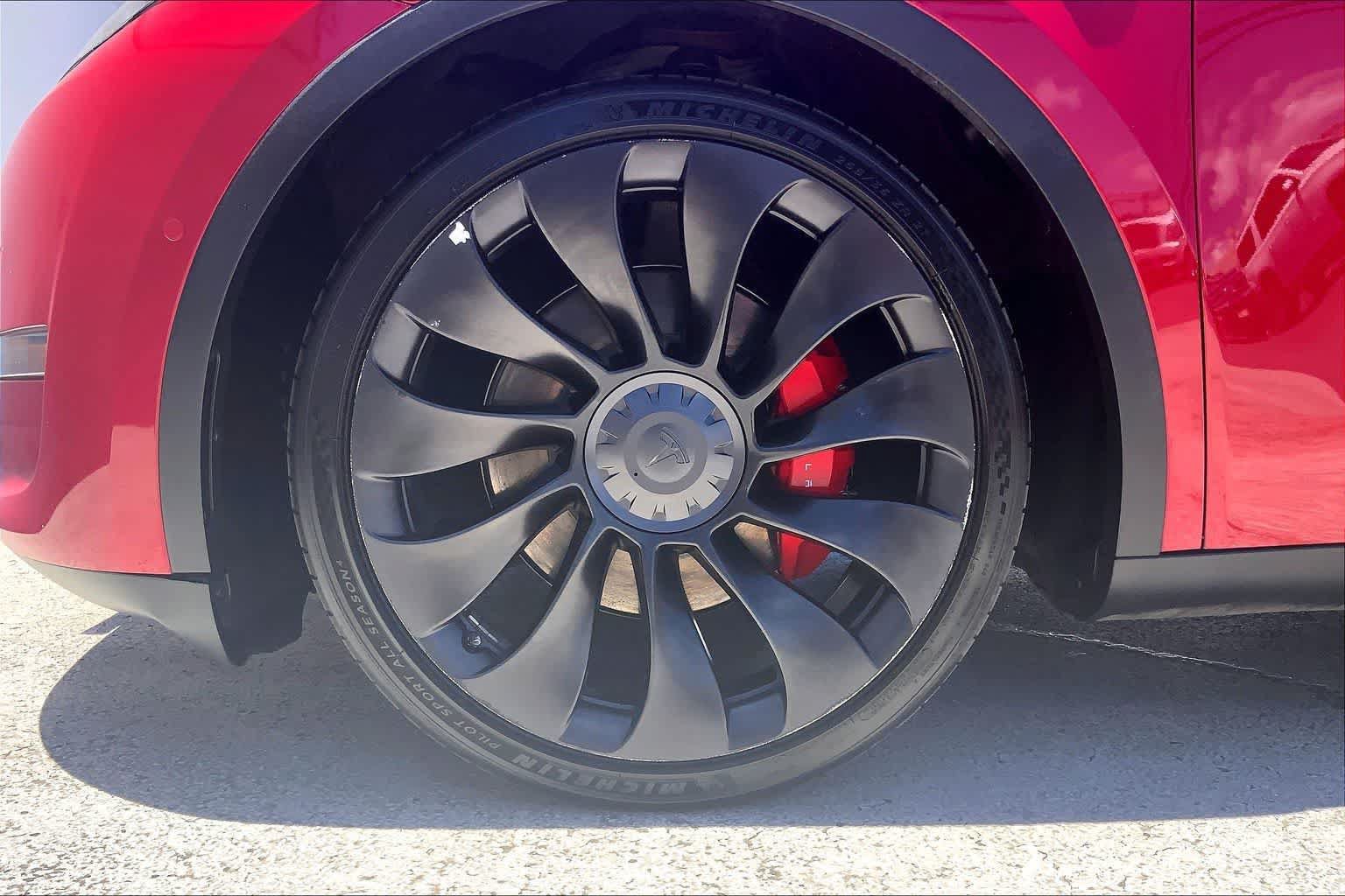 Used 2022 Tesla Model Y Performance AWD/4WD image 8