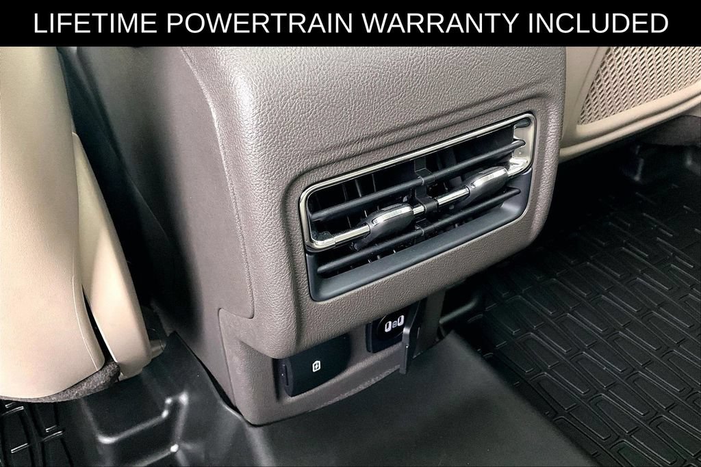 Used 2024 Lincoln Corsair Grand Touring w/ Equipment Group 301A AWD/4WD image 32