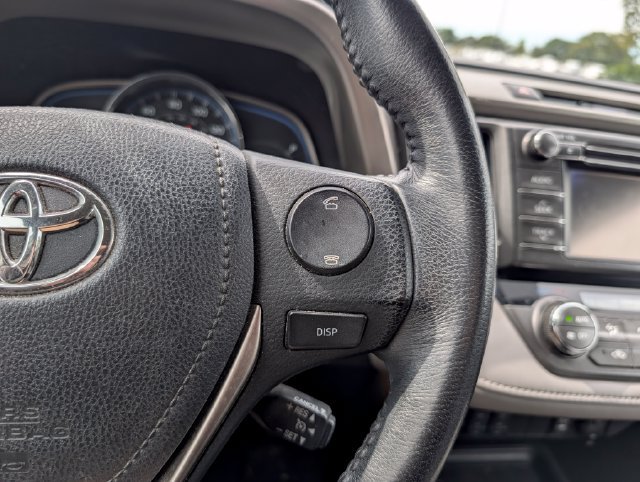 Used 2013 Toyota RAV4 Limited AWD/4WD image 19
