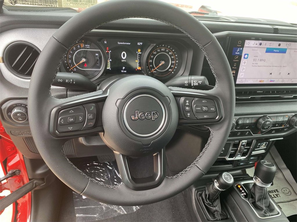 New 2025 Jeep Gladiator Sport image 40